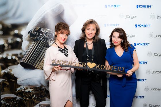  Anna Mitsykh and Marianna Frolova ( Konzept ) with the charming Tatiana Mironova Denisenko