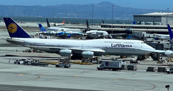 Jörger Design, Oliver Jörger, business trip, USA, trip is over, back at home, Germany, Lufthansa plane, San Francisco, Airport, joerger